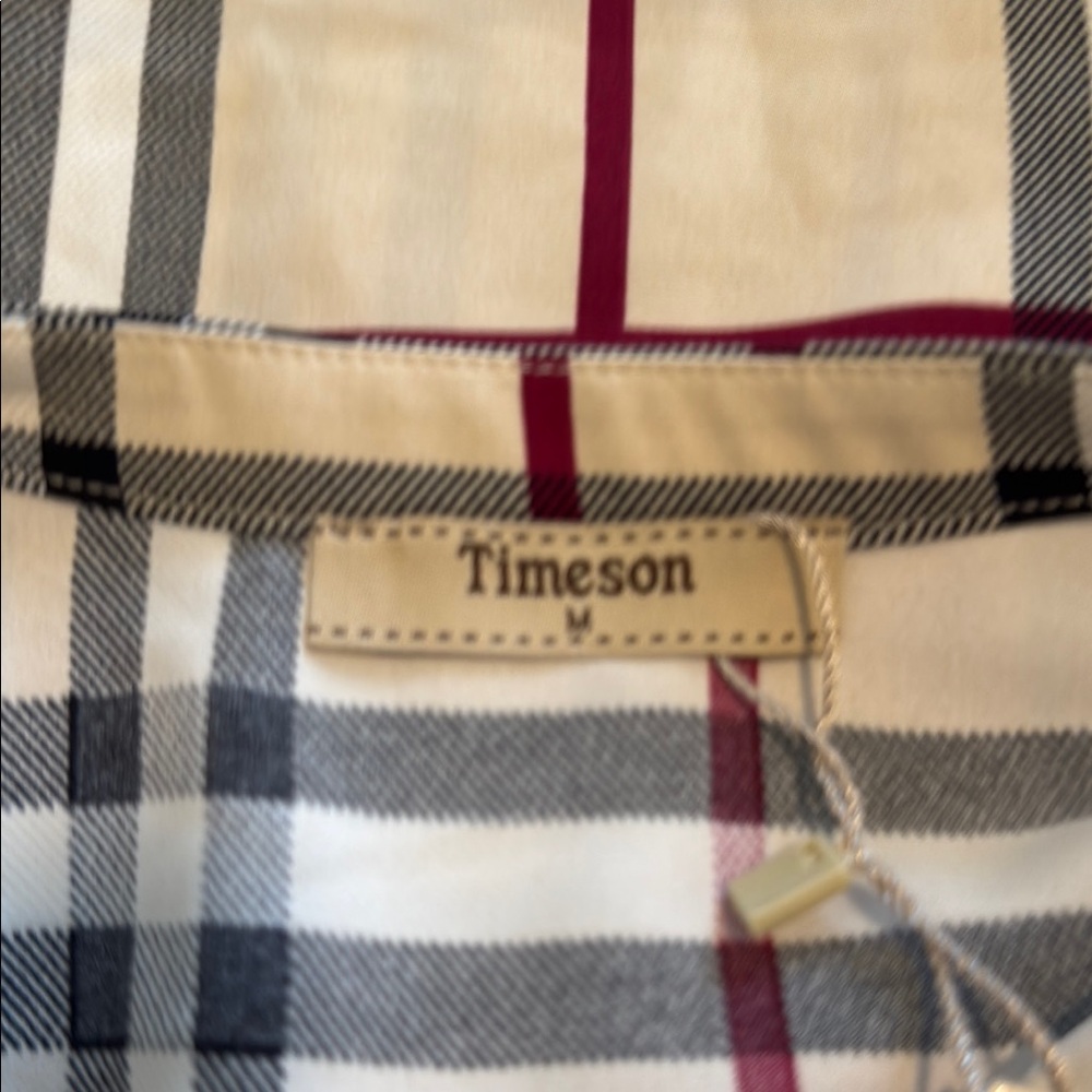 *NWT - TIMESON 100% POLYESTER TOP ( sz med) - Picture 7 of 7